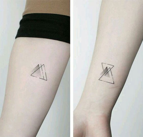Hình xăm tam giác